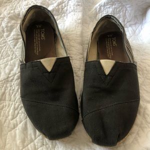 Lightly used Toms - Men size 8
